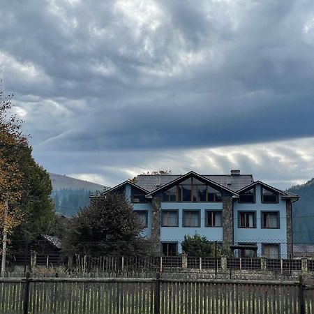 Старе Подвір'Я Verkhovyna Buitenkant foto
